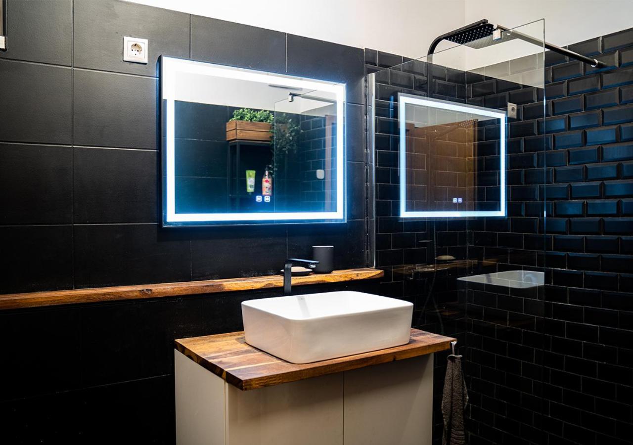 Free Parking - Downtown Location, Balcony & Nespresso Apartment Budapest Bagian luar foto
